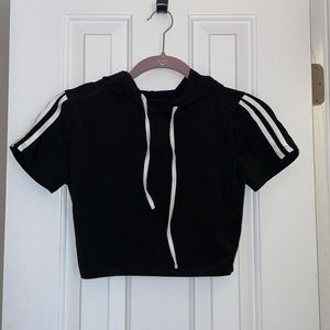 Hooded crop top
